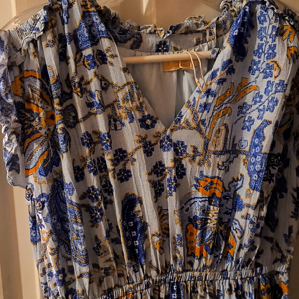 Farmers' floral dress. SZ large